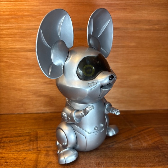 Vintage TEKNO Silver Robotic Electronic Mouse Manley Toy Quest Working - Picture 6 of 12